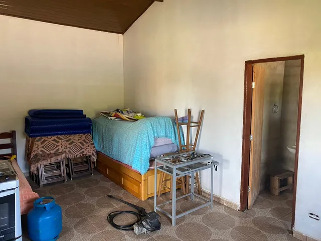 Imagem 3: Chácara 5mil m2, Casa Sede com 3 Suítes, Chále Grande Com Área Gourmet, Piscina