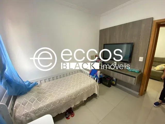 Imagem 9: Apartamento para Aluguel, 3 Quartos, 1 Suíte, 2 Vagas, Daniel Fonseca - Uberlândia/Mg