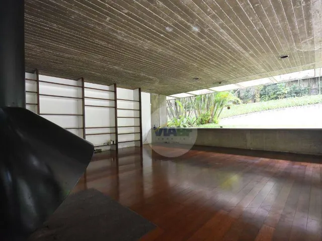 Imagem: Casa com Terreno de 3.100m² à Venda na
