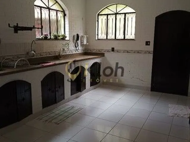 Imagem 10: Linda Casa Duplex 4 Qts ( 3 Suítes ) Próximo a Praça de Correas!