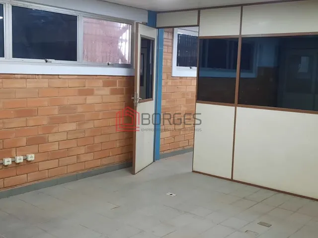 Imagem 2: GALPÃO ÁS MARGENS DA BR010