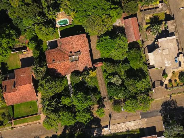 Imagem: PROPRIEDADE COM RESIDÊNCIA E GRANDE ÁREA