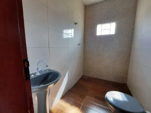 Imagem 2: Excelente Casa 3/4 em Nerópolis!! 383,82 M²