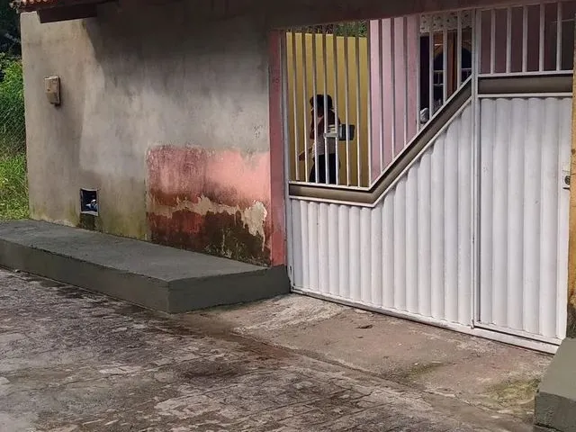 Imagem: Casa com 3 Quartos Garagem Coberta