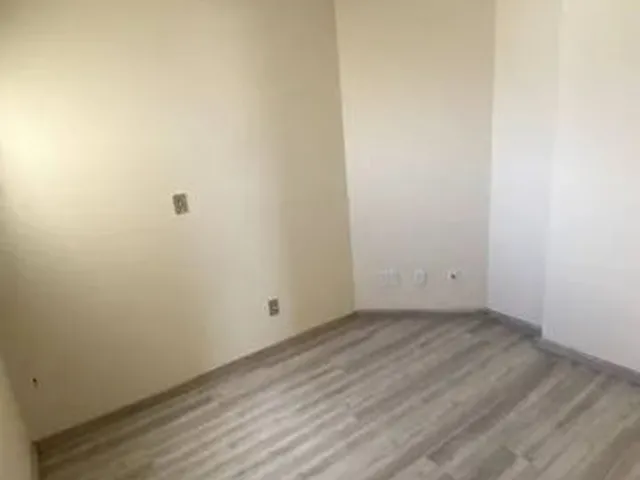 Imagem 11: Belíssimo Apartamento com 3 Quartos e Completo em Armários
