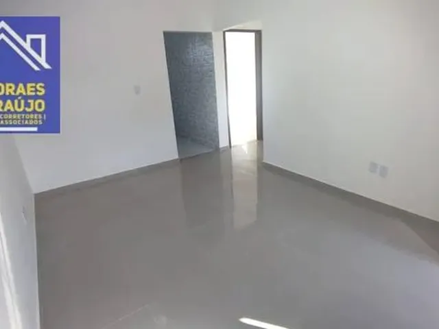 Imagem 2: Casa com 2 Dormitórios À Venda por R$ 290.000 - Enseada das Gaivotas - Rio das Ostras/Rj