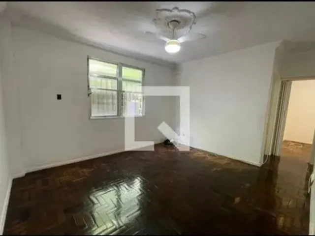 Imagem: O apartamento possui 2 Dormitórios, 1 Banheiro, 1 Vaga na