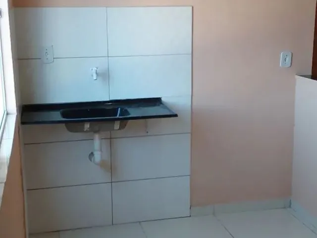 Imagem 3: Apartamento no Aviso (1° Andar) 2 Quartos Sem Mobília