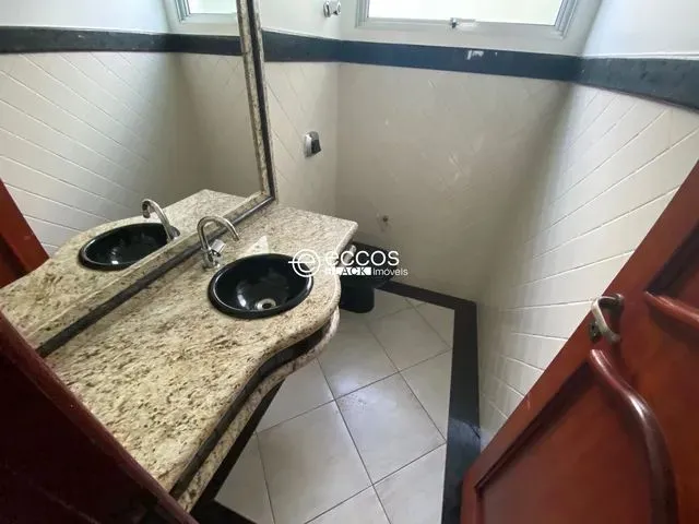 Imagem 11: Casa para Aluguel, 5 Quartos, 4 Suítes, 4 Vagas, Morada da Colina - Uberlândia/Mg