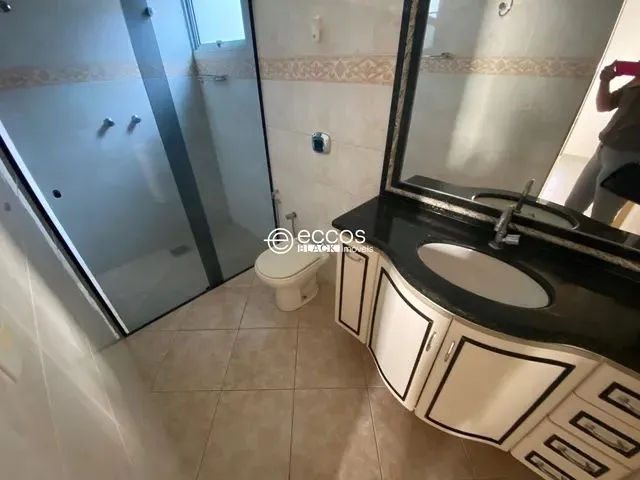 Imagem 8: Casa para Aluguel, 5 Quartos, 4 Suítes, 4 Vagas, Morada da Colina - Uberlândia/Mg