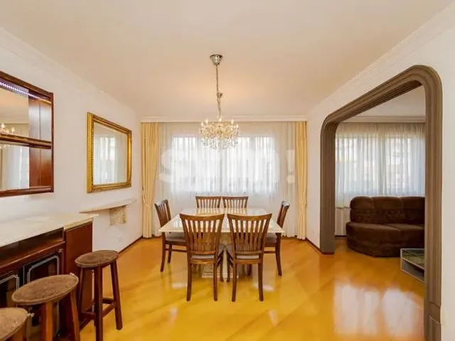 Imagem 1: Curitiba - Apartamento Padrão - Ahú