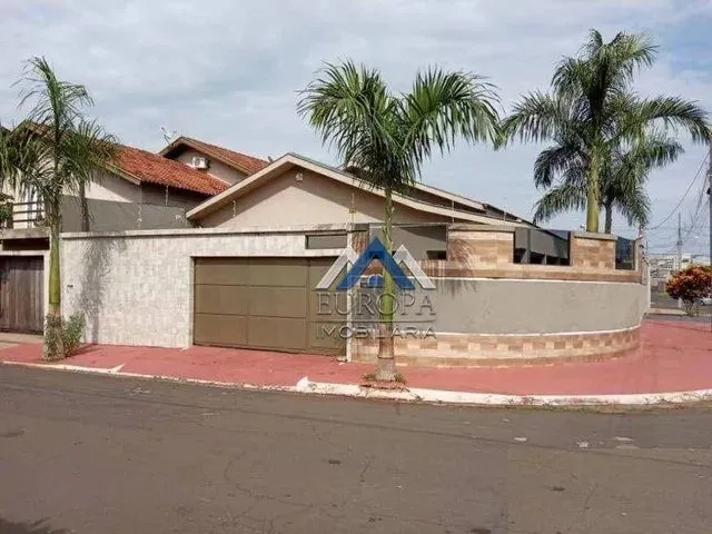 Imagem 1: Casa com 4 Dormitórios À Venda, 180 M² por R$ 500.000,00 - Jardim do Leste
