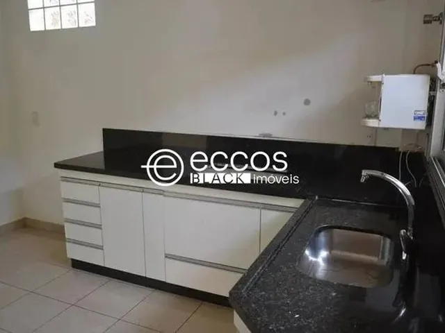 Imagem 8: Casa À Venda, 3 Quartos, 1 Suíte, 2 Vagas, Morada da Colina - Uberlândia/Mg
