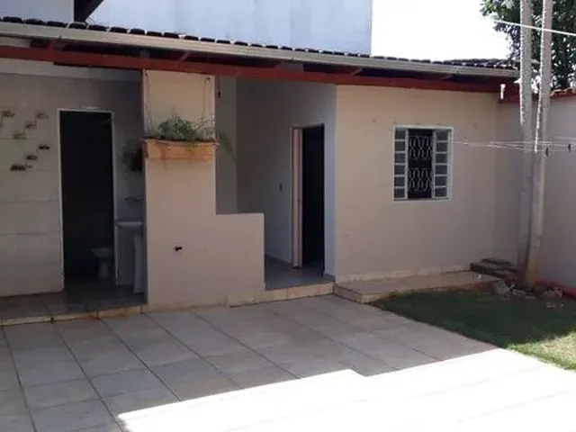 Imagem 5: Uruaçu - Casa 4 Quartos - Centro Particular