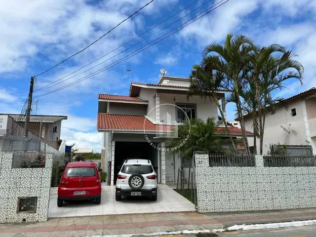 Imagem: Casa com 3 Dormitórios À Venda, 175 M²