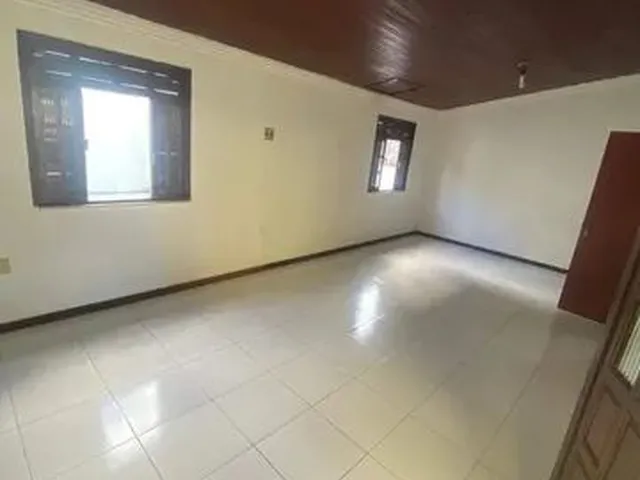 Imagem 2: Aluguel Casa com 3 Quartos na Inoccop