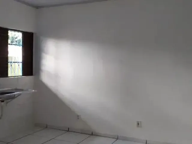 Imagem: Aluga Se Apartamento na Rua Madressilva