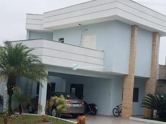 Imagem: A casa em condomínio possui 3 Dormitórios, 2 Suítes, 2
