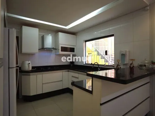 Imagem 10: Sobrado no Bairro Vila Linda com 201M². 3 Dormitórios e 2 Vagas....