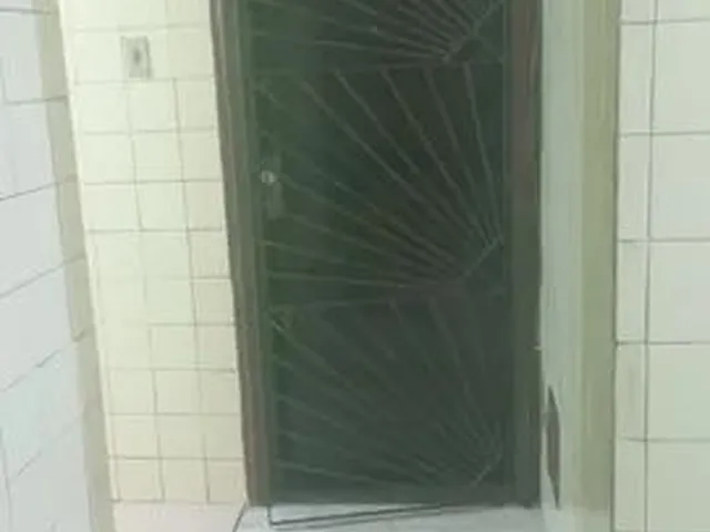 Imagem 1: Alugo Apartamento de 1/4 e 2/4 no Mesmo Prédio, Rua Principal da Sete Portas