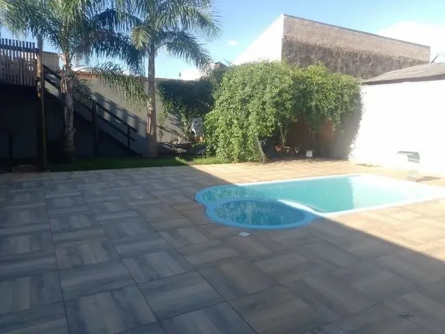 Imagem 5: Casa com Piscina Poucos Metros Shopping
