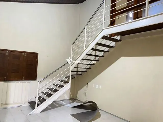 Imagem 3: Casa Duplex de Esquina para Aluguel