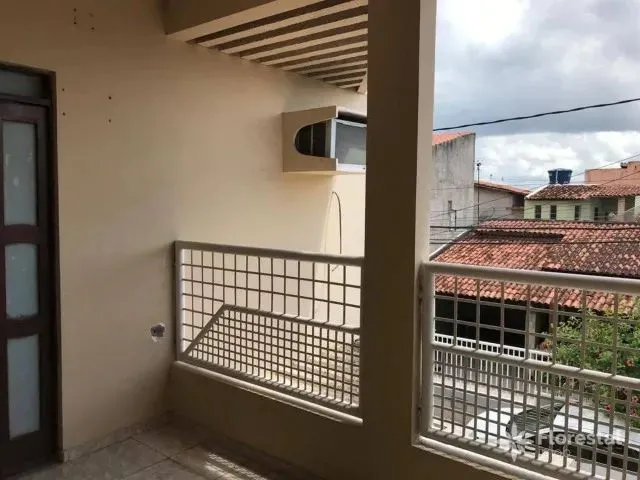 Imagem 16: Casa com 4 Dormitórios À Venda, Terreno de 10X20 e Área Construída de 160M²