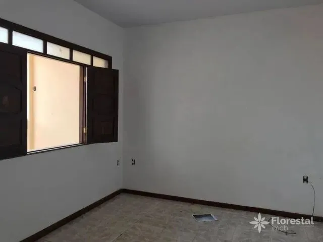 Imagem 9: Casa com 4 Dormitórios À Venda, Terreno de 10X20 e Área Construída de 160M²
