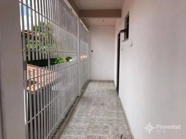 Imagem 5: Casa com 4 Dormitórios À Venda, Terreno de 10X20 e Área Construída de 160M²