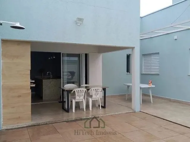 Imagem: Casa À Venda 2 Quartos, 3 Vagas, 200M²