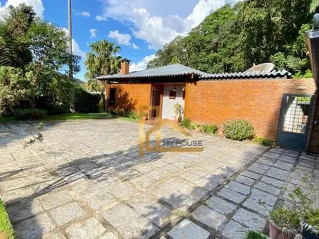Imagem: Casa com 5 Suítes À Venda, 258 M² com