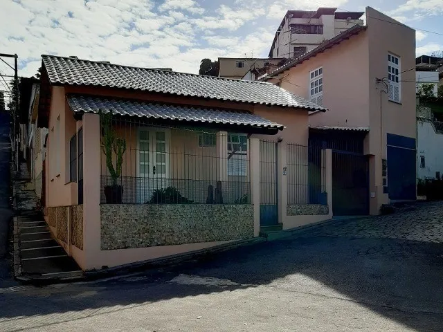 Imagem 1: Casa no Centro de Cachoeiro, 3 Suítes!