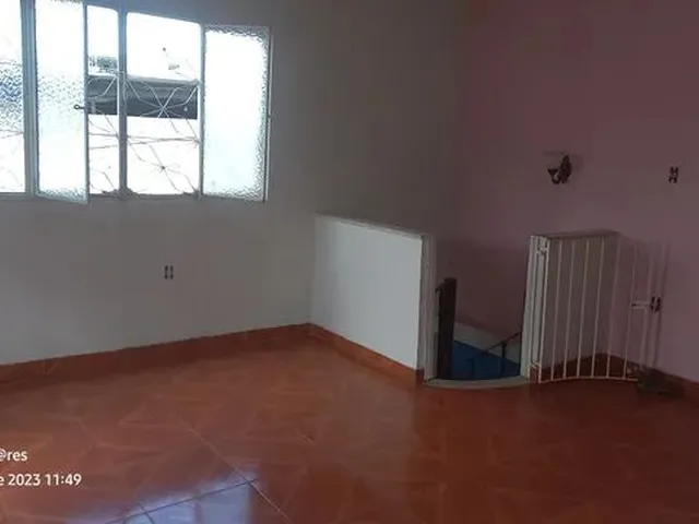 Imagem 15: Casa para Venda Tem 180 Metros Quadrados com 3 Quartos em Centro - Nova Iguaçu - Rj