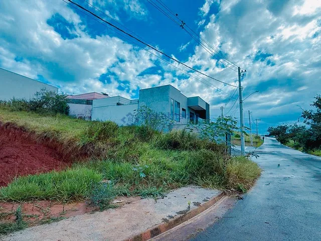 Imagem: TERRENO RESIDENCIAL em ALFENAS - MG, CIDADE