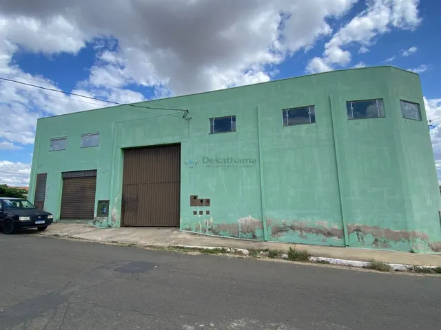 Imagem: BARRACAO COMERCIAL em ALFENAS - MG, Residencial