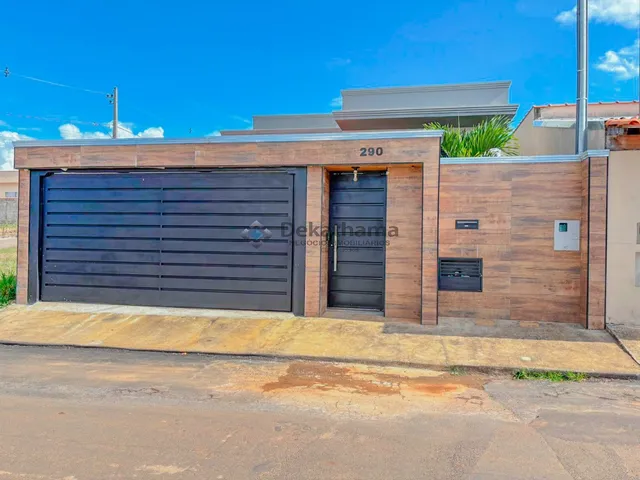 Imagem: Casa Residencial em Alterosa - Mg, Jardim