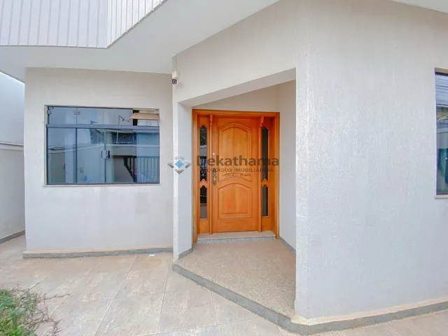Imagem 2: CASA RESIDENCIAL em ALFENAS - MG, CENTRO