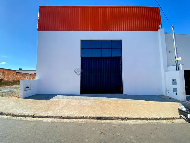 Imagem: GALPAO COMERCIAL em ALFENAS - MG, JARDIM