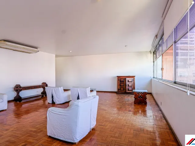 Imagem 2: Imperdível oportunidade: Apartamento de luxo em Copacabana, Rio de Janeiro, com 4