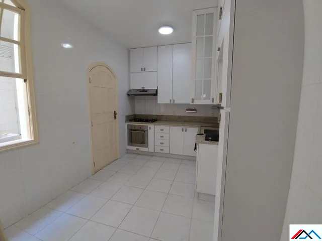 Imagem 2: Imóvel à venda em Copacabana, Rio de Janeiro - RJ: Casa com 2 quartos, 1 suíte, 3