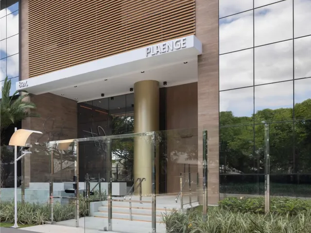 Imagem 5: APARTAMENTO COM 4 SUÍTES E 250 m² PRIVATIVOS - PRONTO PARA MORAR - MARINGÁ - ZONA 01