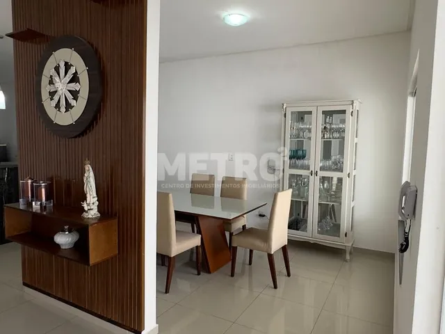 Imagem 12: Casa, Bairro Caminho do Sol, 4 4, sendo todos suítes, sala de estar, sala de jan