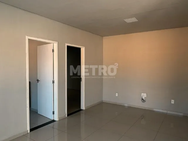 Imagem 7: Casa 04 quartos, sendo todos suítes, 03 com closet, 02 com banheira