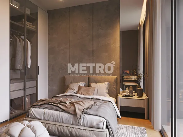 Imagem 16: 3 Suítes, sendo a master ampla com closet e banheira, Piscina com ducha e deck