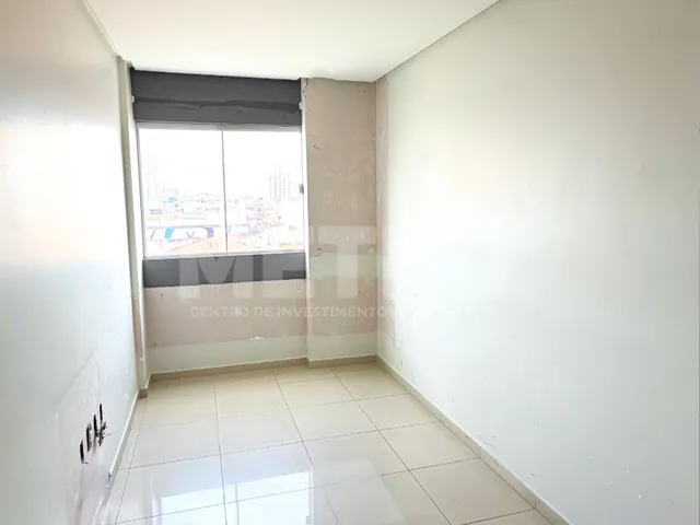 Imagem 4: Sala comercial no Centro de Petrolina, com planejados e em empresarial