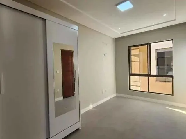 Imagem 9: Casa - 5 Quartos - 5 Suítes - 300,00M²