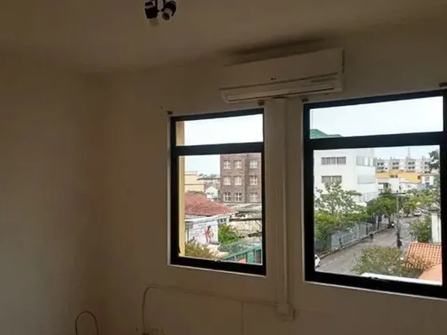 Imagem 1: Vendo Sala Comercial 22 M² - Central (Aceito Permuta
