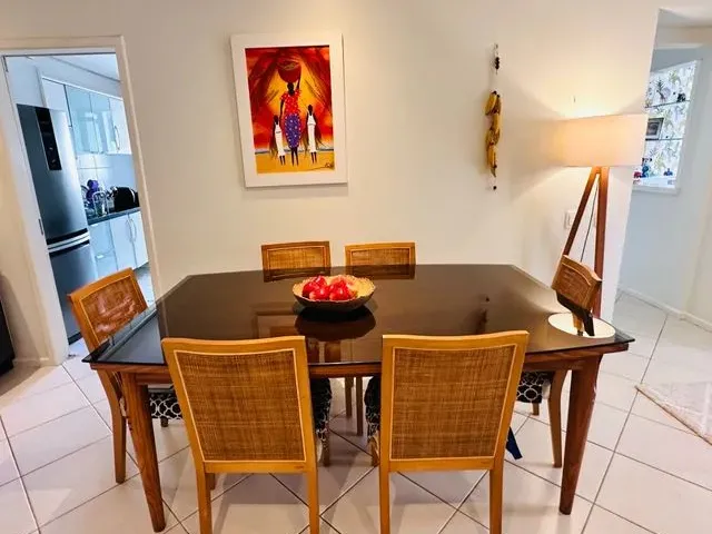 Imagem 2: Apartamento para Venda Possui 85 Metros Quadrados com 3 Quartos em Centro - Florianópolis