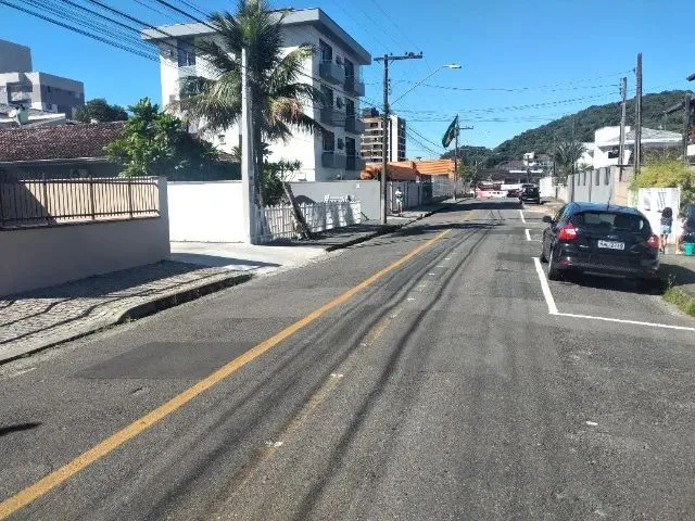 Imagem: Casa Comercial no Saguacu