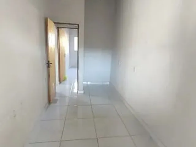 Imagem 3: Alugo Casa com 2 Quartos, Garagem em Nova Carapina !